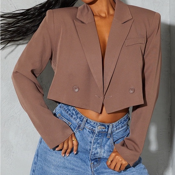 PrettyLittleThing Jackets & Blazers - LAST ONE Pretty little things brown shoulder padded cropped blazer